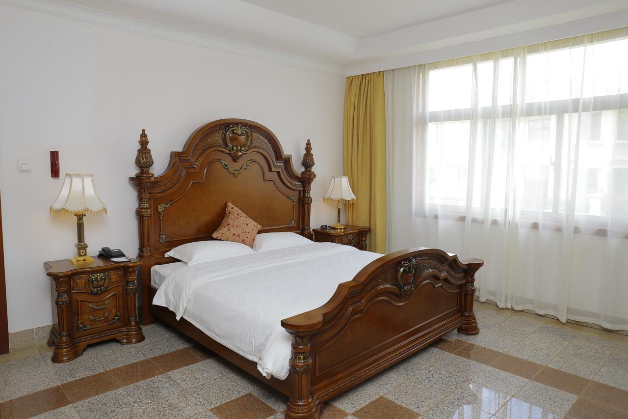 Hotel Paon D'Or Антананариву Экстерьер фото